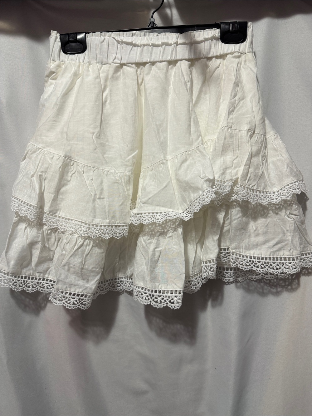 White Tiered Lace-Trim Mini Skirt